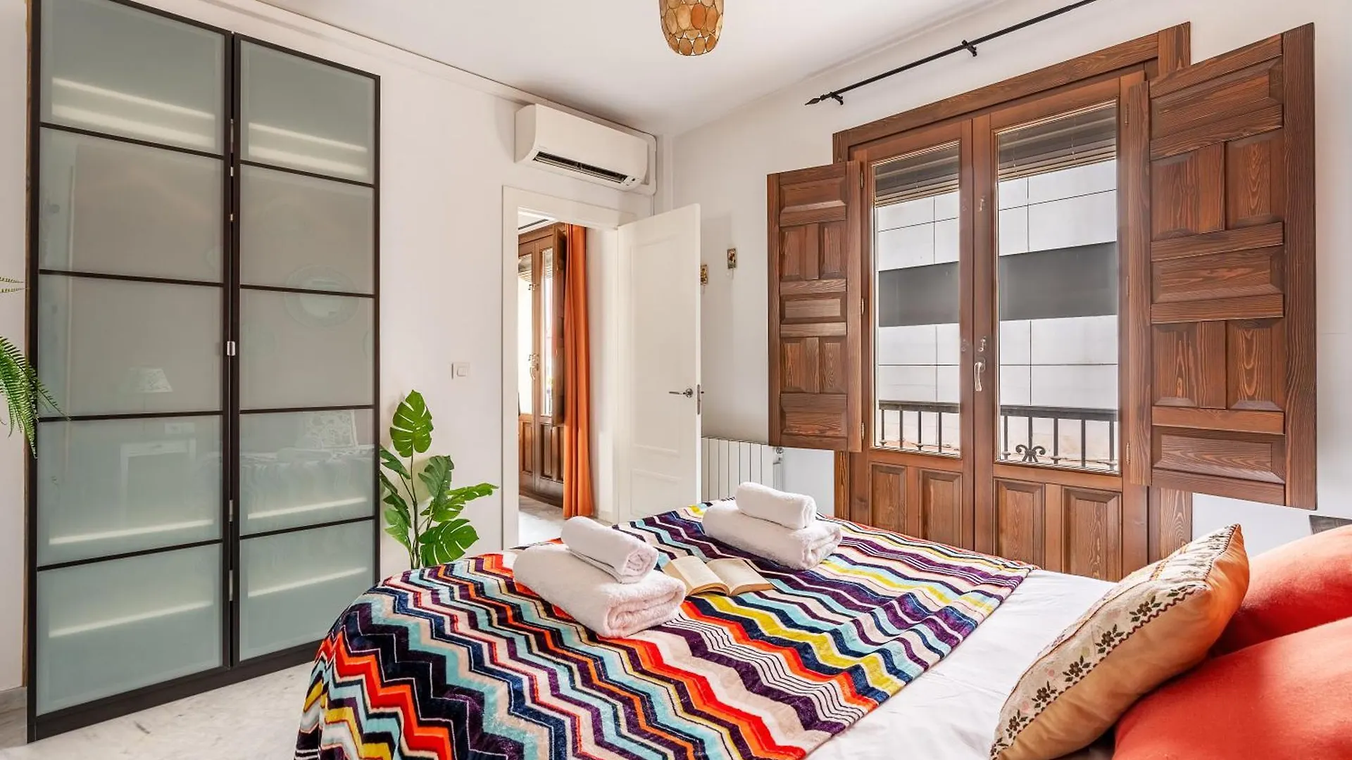 Luxury Suite Ancha De La Virgen Granada Appartement