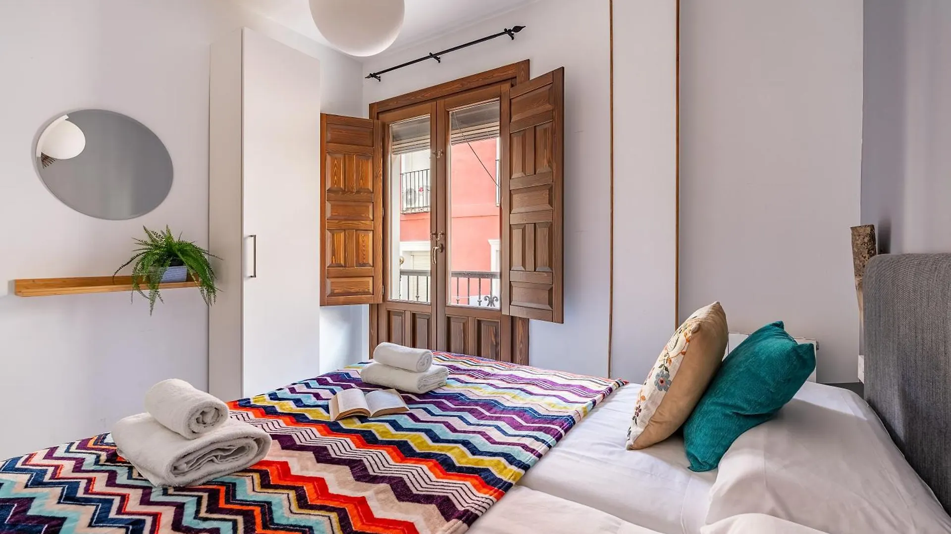 Apartment Luxury Suite Ancha De La Virgen Granada